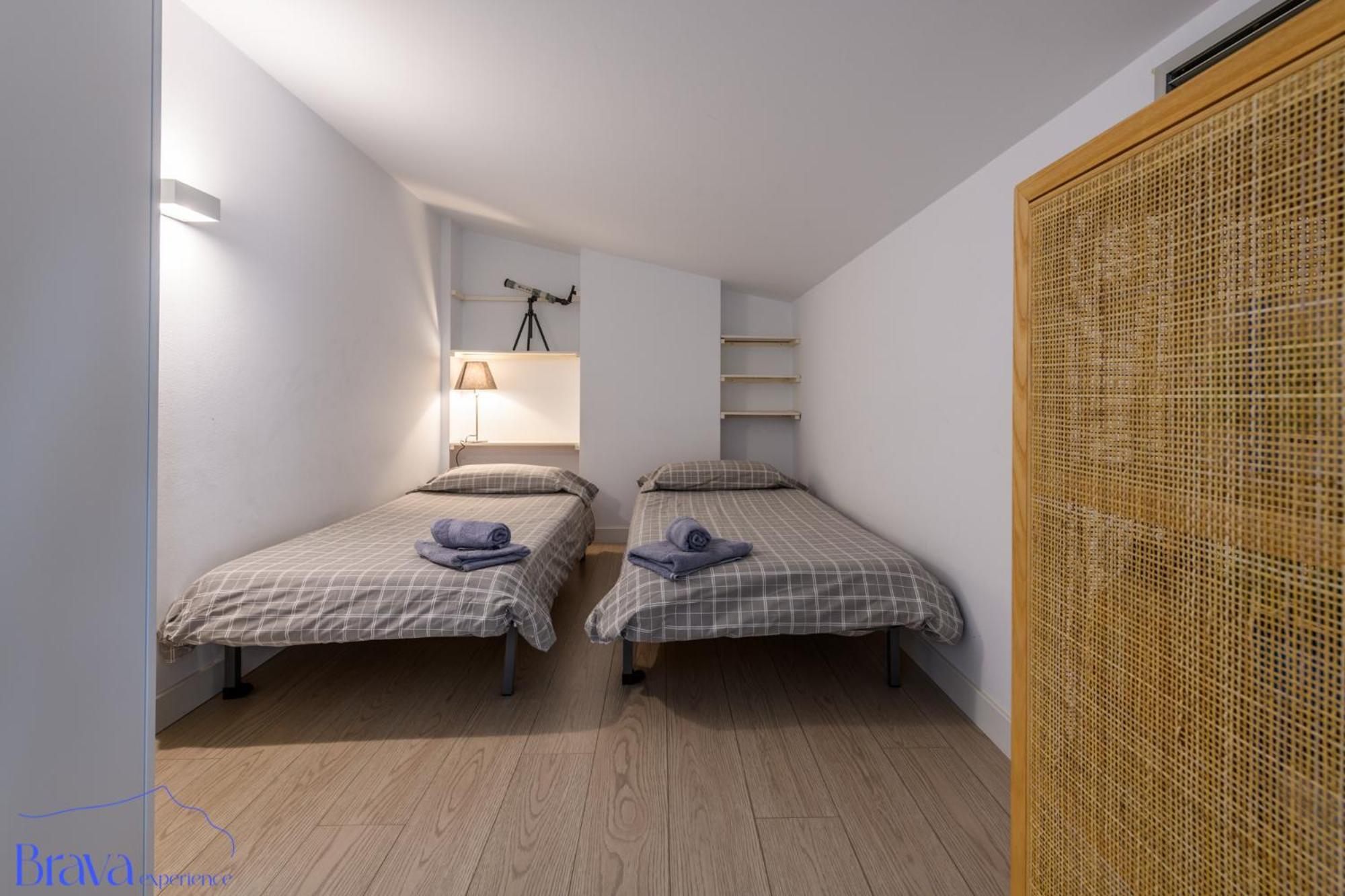 カダケスDuplex Sa Tarongeta - 5' Playa I Vistas I Terraza 20M2 I Ascensor I Equipadoアパートメント エクステリア 写真