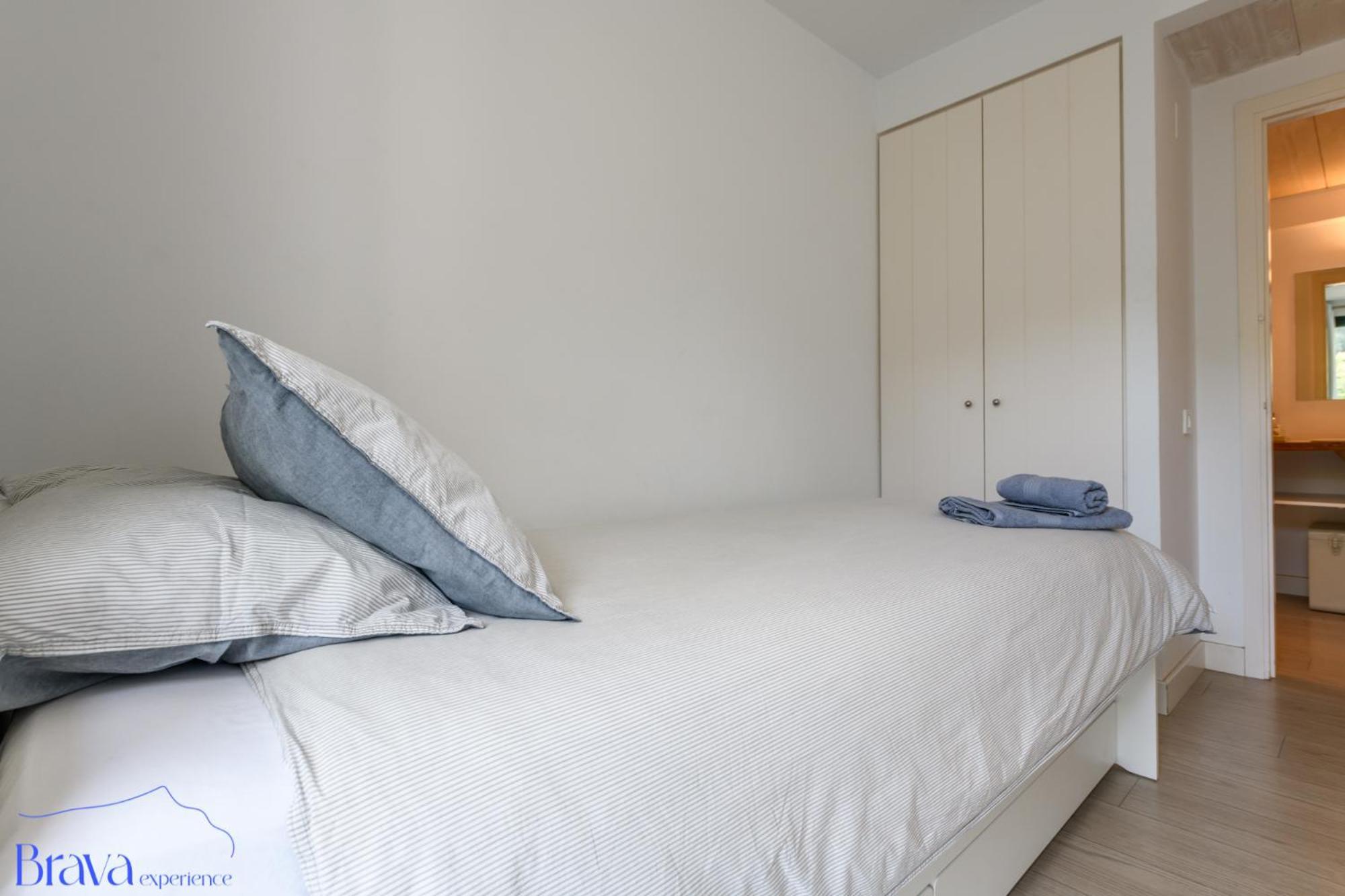 カダケスDuplex Sa Tarongeta - 5' Playa I Vistas I Terraza 20M2 I Ascensor I Equipadoアパートメント エクステリア 写真
